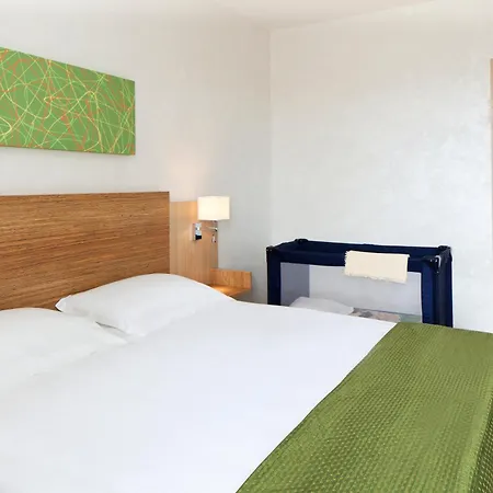 Rezort Golfo Del Sole & 4*