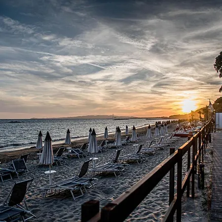 Golfo Del Sole & Rezort Follonica