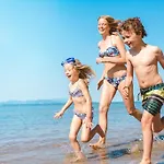 Θέρετρο Golfo Del Sole & 4*