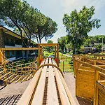 Golfo Del Sole & 4* Follonica