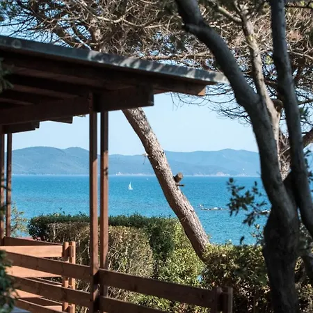 Golfo Del Sole & 4* フォッローニカ