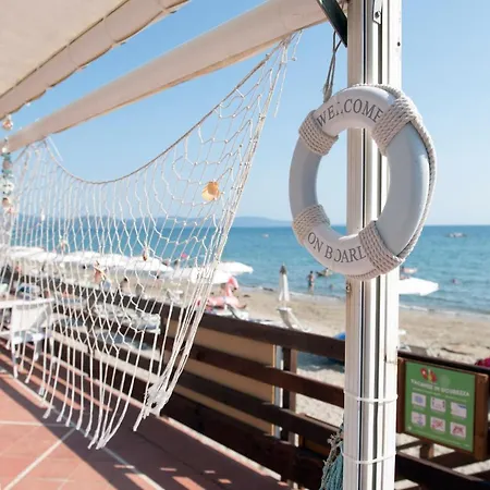 Golfo Del Sole & 4* フォッローニカ
