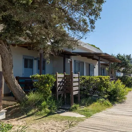 Golfo Del Sole & 4* フォッローニカ