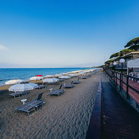 Golfo Del Sole & 度假村